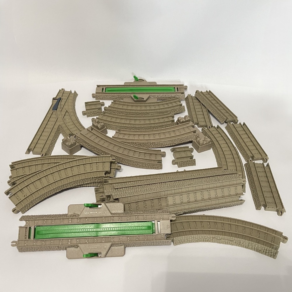 Thomas & Friends Gullane Train Tracks Replacement Add-on Parts Pieces Lot‎ of 24